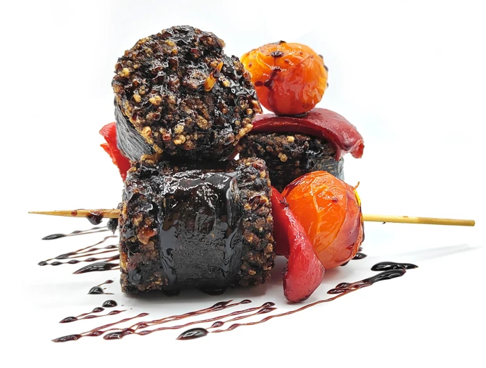 <p>MENÚ</p>
<p>DESGUSTACIÓN: <strong>TAPAS CON MARIDAJE</strong></p>
